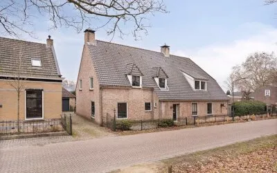 Twee-onder-één-kap te koop: Houtse Heuvel 47, Den Hout Den Hout