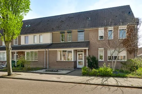 Tussenwoning te koop: Houtsnip 69, Graswinkel Weert