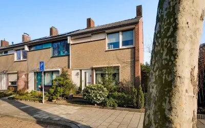 Tussenwoning te koop: Houtsnipstraat 2, Hagerhof-Oost Venlo