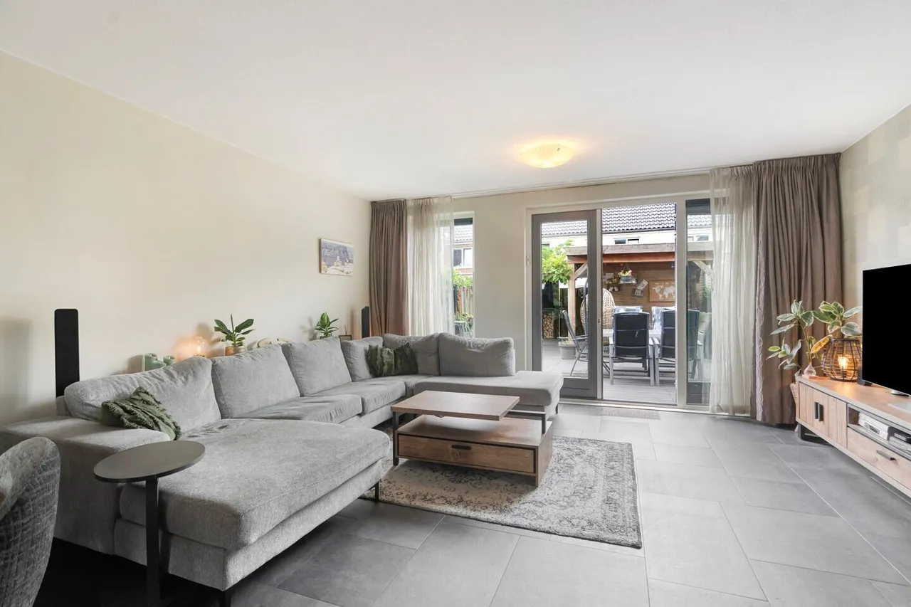 Tussenwoning te koop: Houtstraat 31, Waddinxveen
