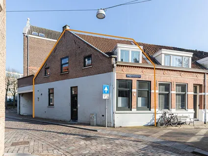 Tussenwoning te koop: Houttuinen 16, Groenmarkt en omgeving Dordrecht