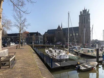 Tussenwoning te koop: Houttuinen 16, Groenmarkt en omgeving Dordrecht