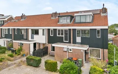 Tussenwoning te koop: Houtzaagmolen 2, Grote Waal - Buurt 13 06 Hoorn