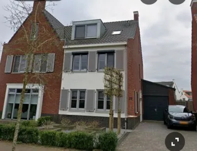 Twee-onder-één-kap te koop: Houtzager 28, Huurlingsedam Wijchen