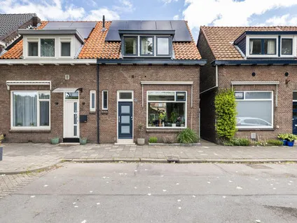 Hoekwoning te koop: Houweningestraat 18, Hoekenessestraat en omgeving Dordrecht