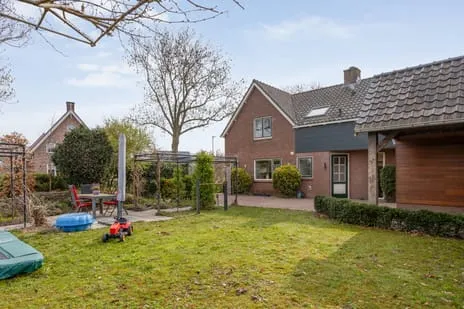 Vrijstaande woning te koop: Hovendsedijk 51, Brakel Brakel