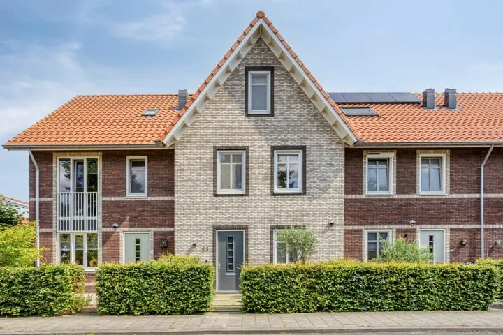 Tussenwoning te koop: Hovenierslaan 21, Scherpenzeel Scherpenzeel (Ge)