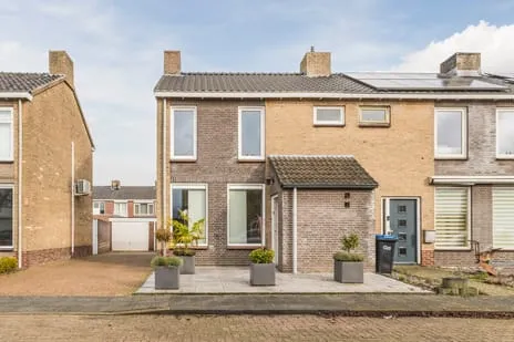 Hoekwoning te koop: Hubert van Nispenstraat 12, Kerkakkers Valkenswaard