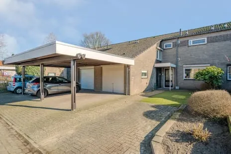 Tussenwoning te koop: Hubertusstraat 13, Veltum 1 Venray