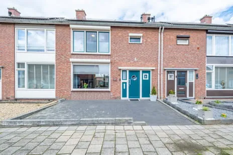 Tussenwoning te koop: Hubertusstraat 19, Peij Echt