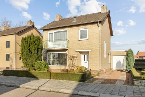 Vrijstaande woning te koop: Hubertusstraat 5, Peij Echt