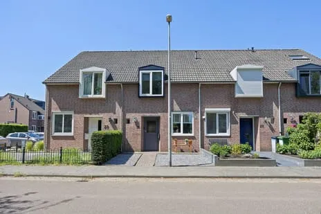 Terraced house for sale: Hudsonring 25, Venne-West Drunen