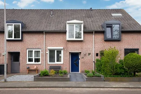 Tussenwoning te koop: Hudsonring 27, Venne-West Drunen