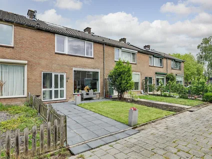 Tussenwoning te koop: Hugo de Grootstraat 51, Kruiningen - Zandweg Kruiningen