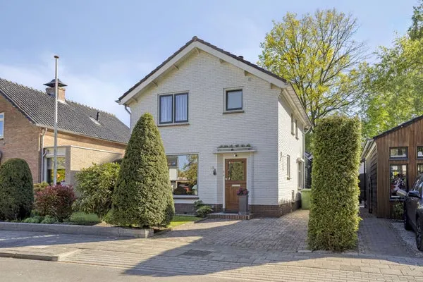 Vrijstaande woning te koop: Hugo de Grootlaan 15, Staatsliedenwijk Barneveld