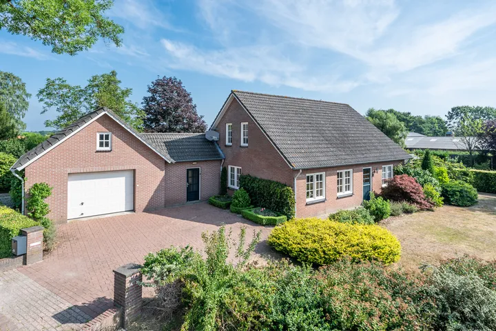 Detached house for sale: Hugten 10, Verspreide huizen Hugten Maarheeze