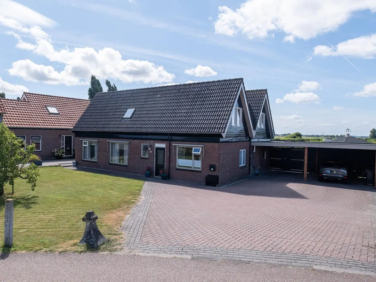 Vrijstaande woning te koop: Huigendijk 8, Ursem