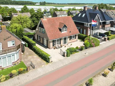 Koopwoning: Huigsloterdijk 381 in Buitenkaag - €1.250.000 - 177m²