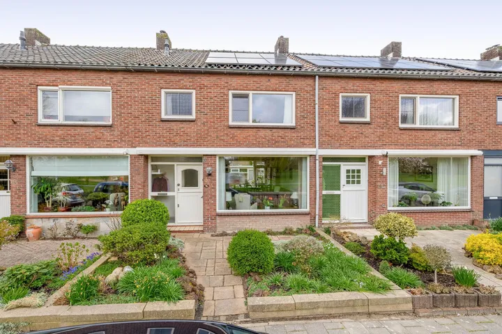 Tussenwoning te koop: Huijgenslaan 16, Oranjebuurt Berkel En Rodenrijs
