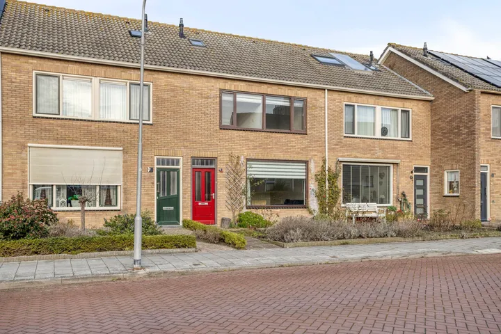 Tussenwoning te koop: Huijgensstraat 15, Westkapelle
