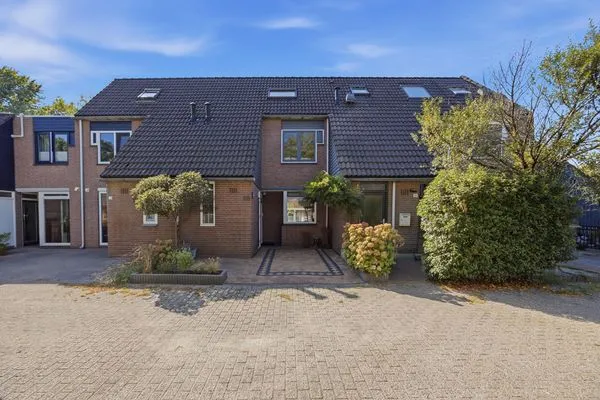 Tussenwoning te koop: Huiserf 23, Breda