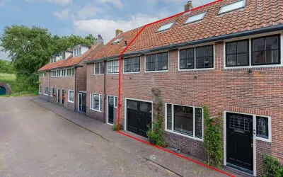 Tussenwoning te koop: Huizerpoortstraat 26, Naarden Vesting Naarden