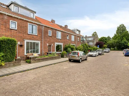 Tussenwoning te huur: Huizingastraat 16, Professorenwijk-Oost Leiden