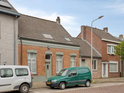 Twee-onder-één-kap te koop: Hulsterloostraat 121, Kern Nieuw Namen Nieuw Namen