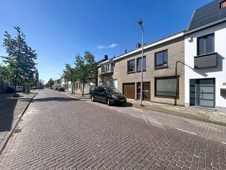 Tussenwoning te koop: Hulsterloostraat 129, Kern Nieuw Namen Nieuw Namen