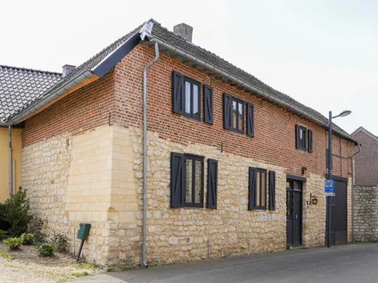 Twee-onder-één-kap te koop: Hunsstraat 4, Ubachsberg Voerendaal