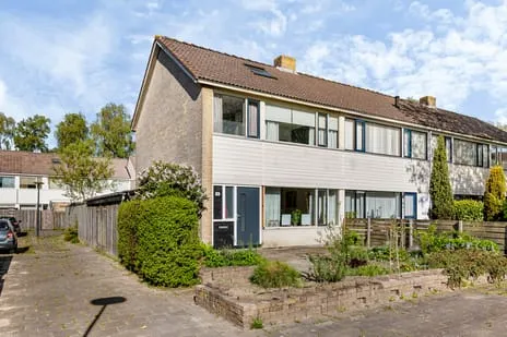 Twee-onder-één-kap te koop: Hunze 89, De Drait noordoost Drachten