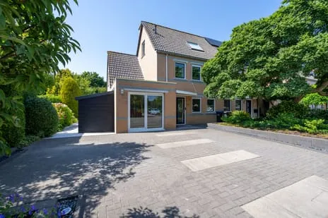 Corner house for sale: Hunzebos 20, Purmer-Zuid/Noord Purmerend