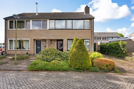 Twee-onder-één-kap te koop: Hunzedal 49, Hunzedal Borger