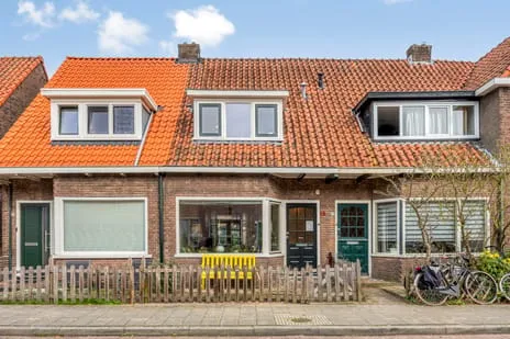 Tussenwoning te koop: Hunzestraat 15, Rivierenbuurt Deventer