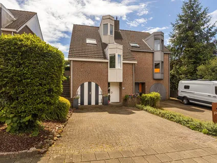 Twee-onder-één-kap te koop: Hussenbergstraat 8A, Hussenberg met Snijdersberg Geulle