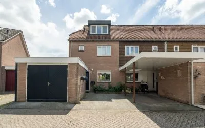 Hoekwoning te koop: Huttensmidhoek 12, Helmerhoek-Zuid Enschede