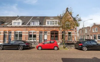 Tussenwoning te koop: Huygensstraat 3, Jacob Catsstraat en omgeving Dordrecht