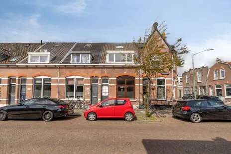 Tussenwoning te koop: Huygensstraat 3, Jacob Catsstraat en omgeving Dordrecht
