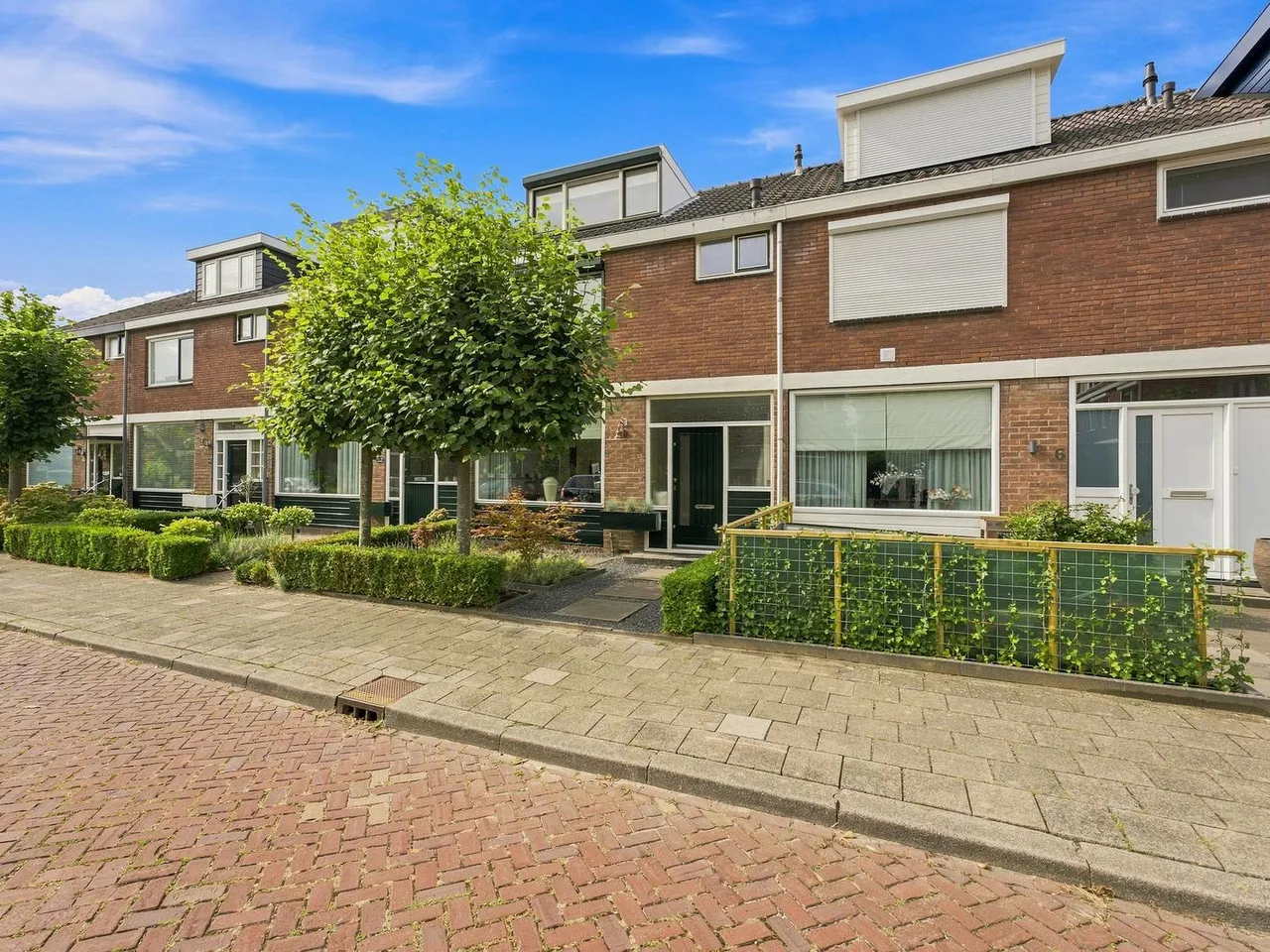 Tussenwoning te koop: Huygensstraat 8, Hendrik-Ido-Ambacht