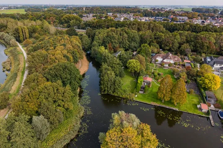 Vrijstaande woning te koop: Hyacintenlaan 9, Westeinde-Lommerlust Warmond