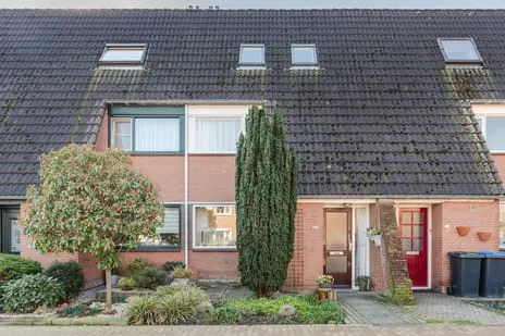 Tussenwoning te koop: Hyacintenveld 37, Tuinwijk Bergen Op Zoom