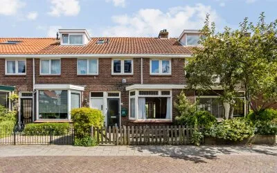 Tussenwoning te koop: Hyacinthstraat 21, Voorschoten