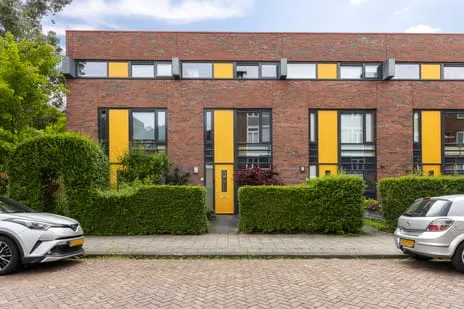 Tussenwoning te koop: Hyacinthstraat 4, Florabuurt Groningen