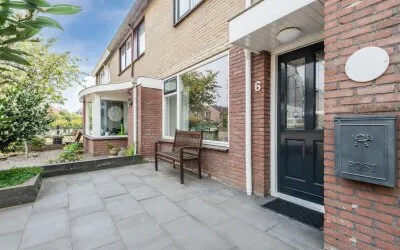 Tussenwoning te koop: Hélène Swarthstraat 6, Stadsdennen Noord Harderwijk