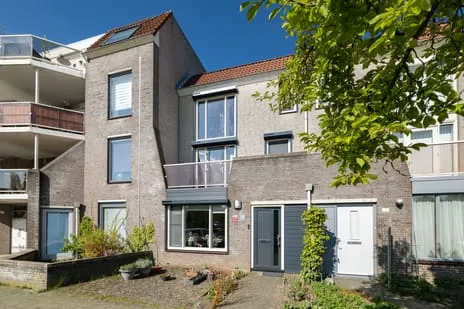 Tussenwoning te koop: Ida Gerhardtsingel 51, Ooyerhoek Zutphen