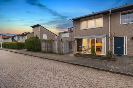 Tussenwoning te koop: Ida Gerhardtstraat 30, Rijkerswoerd-Oost Arnhem
