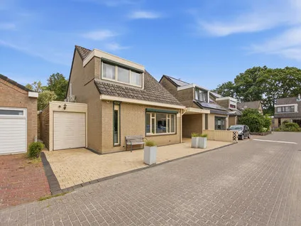 Hoekwoning te koop: Iepenbroek 3, Kesteren Breda