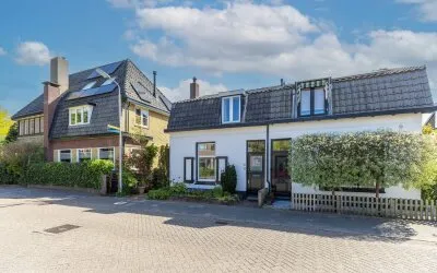 Twee-onder-één-kap te koop: Iepenlaan 55, Meijerkamp Bussum
