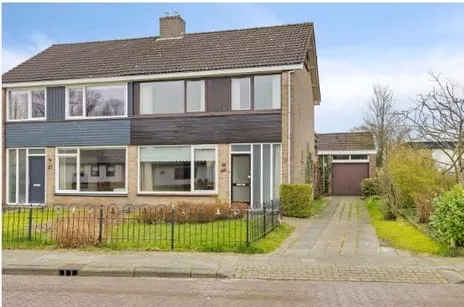 Semi-detached for rent: Iepensteinlaan 23, Joure, Zuiderveld Joure