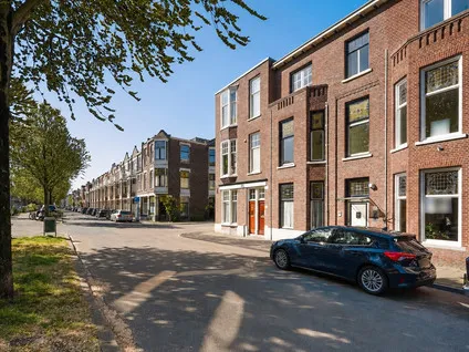 Tussenwoning te koop: Ieplaan 64, Bomenbuurt 'S-Gravenhage